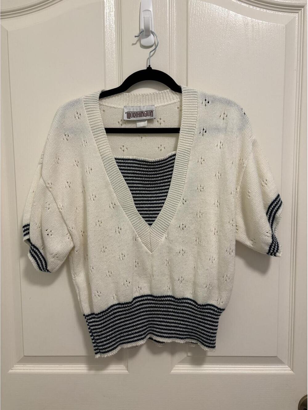 Vintage Preppy V Neck Sweater By Worthington Size Medium